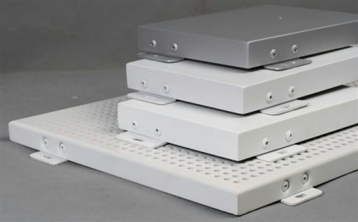 男男在宿舍撅着屁股被调教