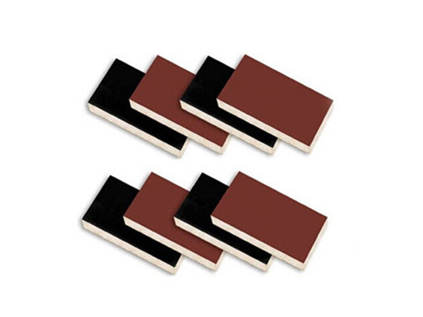 男男在宿舍撅着屁股被调教